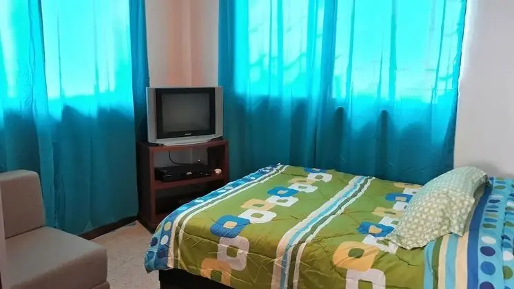 Standard Üç Kişilik Oda, 1 Çift Kişilik Yatak ve Çekyat, Özel Banyo, Zemin Kat