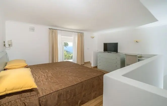 Junior Süit, Kısmi Deniz Manzaralı