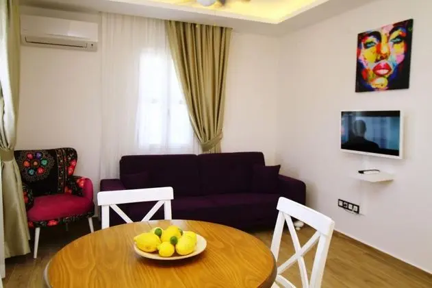 Apartment, Şehir Manzaralı