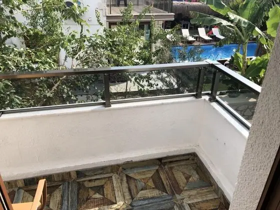 Standart Oda, Bahçe Manzaralı