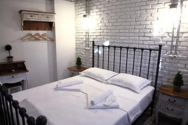 Çift Kişilik, Bahçe Manzaralı