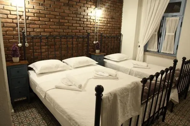 Triple, Şehir Manzaralı