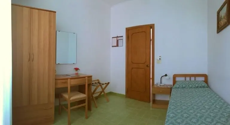 Tek Kişilik Oda