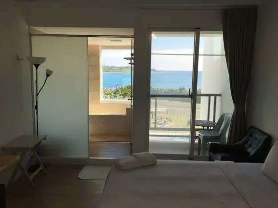 Deluxe Tek Büyük Yataklı Oda, Koy Manzaralı