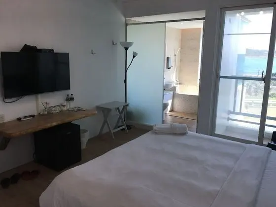 Deluxe Tek Büyük Yataklı Oda, Koy Manzaralı