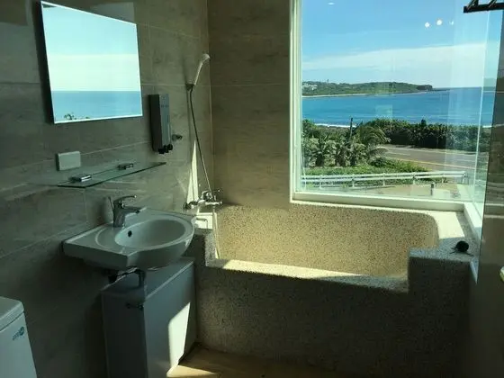 Deluxe Tek Büyük Yataklı Oda, Koy Manzaralı