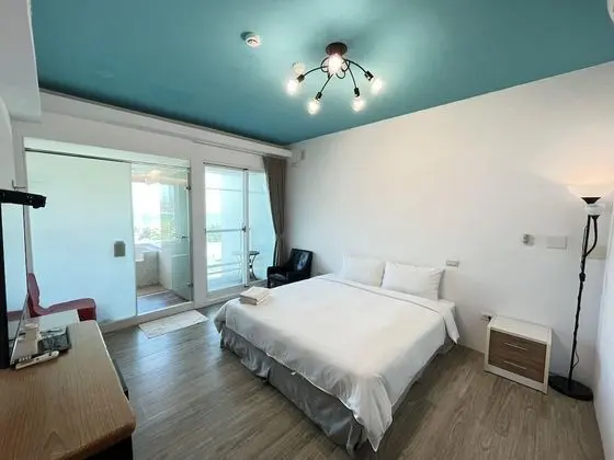 Deluxe Tek Büyük Yataklı Oda, Koy Manzaralı