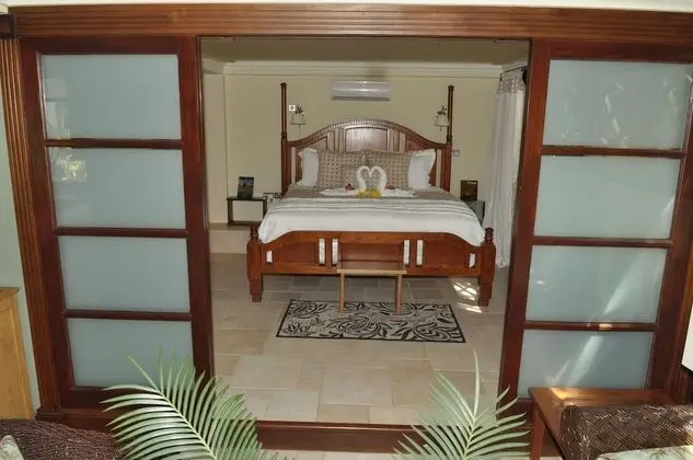 Apart Daire (The Cherry Apartment)
