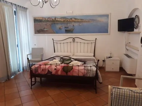 Tek Büyük Yataklı Oda, Özel Banyo (La Caravella)