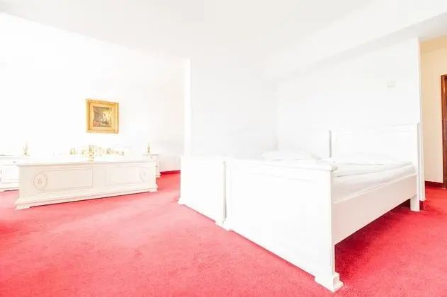 Tek Büyük Yataklı Oda (with A/C)