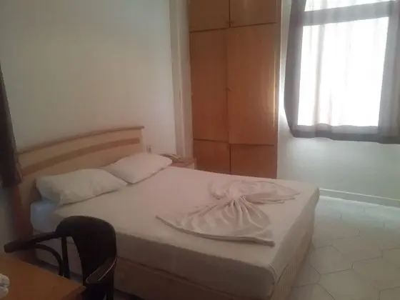 Apart Oda, Deniz ve Dağ Manzaralı, Balkonlu