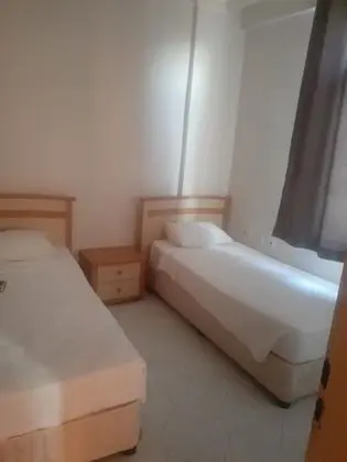 Apart Oda, Deniz ve Dağ Manzaralı, Balkonlu