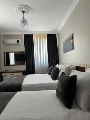 Çift Kişilik, Şehir Manzaralı