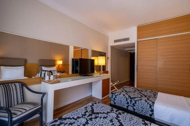 https://images.etstur.com/imgproxy/resize/2560x1440/files/images/hotelImages/etsrooms/851/Cettia_Beach_Resort__16_Adult_Only_20251124103738_2.jpg