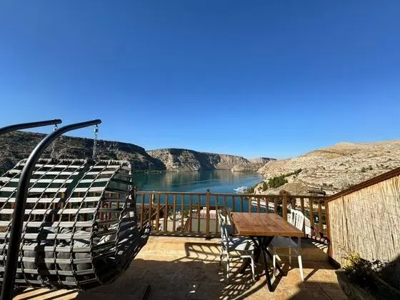Rumkale, Göl Manzaralı