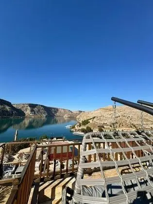 Standart Oda, Göl Manzaralı, Balkonlu