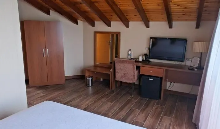 Çatı Katı Oda