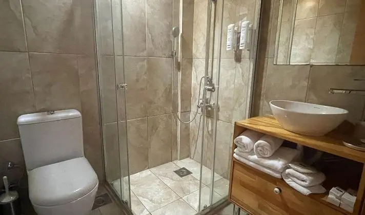 Çatı Katı Oda