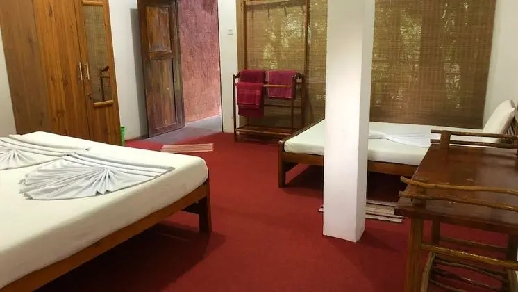 Standard Ortak Ranzalı Oda, Sadece erkekler için