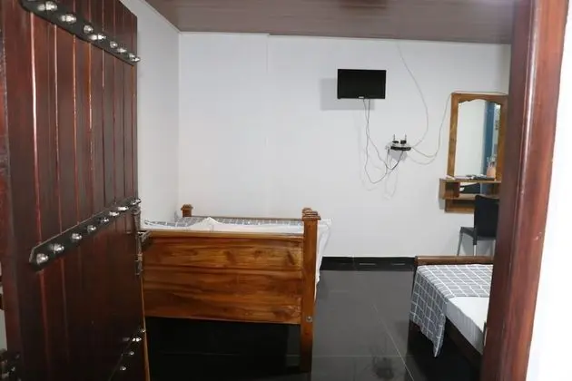 Deluxe Tek Büyük Yataklı Oda, Göl Manzaralı