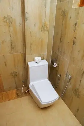 Deluxe Tek Büyük Yataklı Oda, 1 Çift Kişilik Yatak, Kısmi Deniz Manzarası, Denize Sıfır