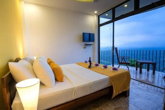 Superior Tek Büyük Yataklı Oda, Balkon, Dağ Manzaralı