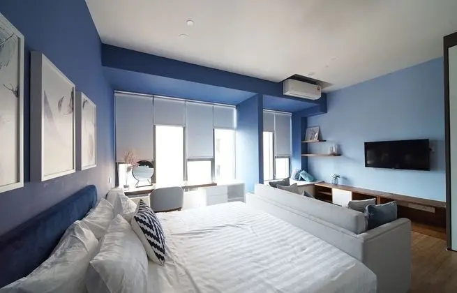 Royal Signature Studio