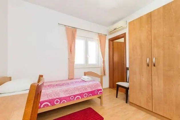 Economy Tek Büyük veya İki Ayrı Yataklı Oda