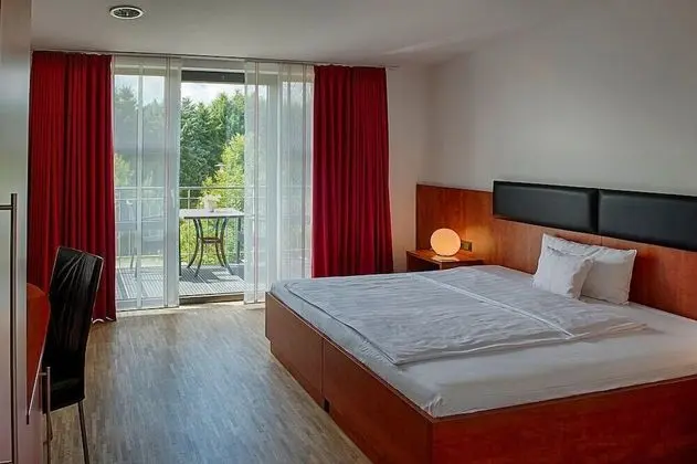 Comfort Tek Büyük Yataklı Oda