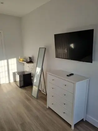 Grand Tek Büyük Yataklı Oda