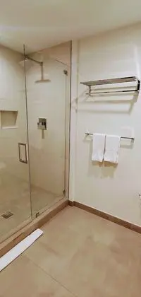 Luxury Stüdyo, 1 En Büyük (King) Boy Yatak, Sigara İçilmez, Şehir Manzaralı