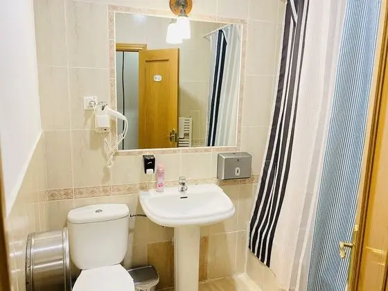 Standard Tek Kişilik Oda, Ortak Banyo