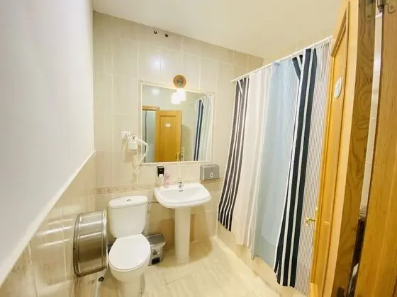 Standard Tek Kişilik Oda, Ortak Banyo