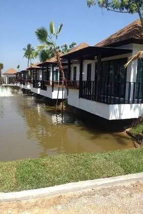 Standard Villa River View