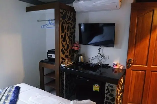 Standard Room (No Window)