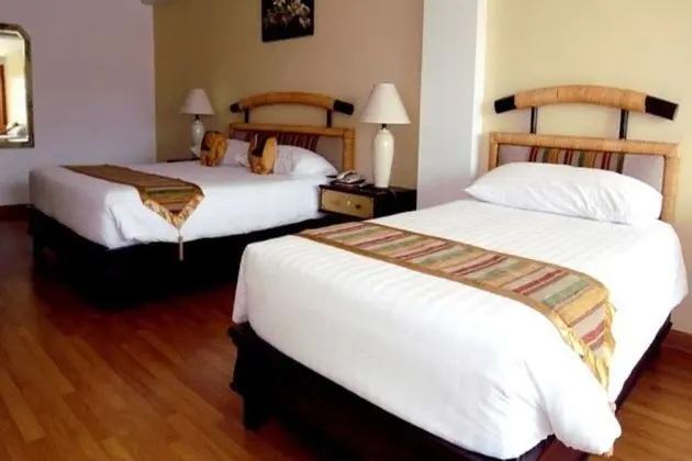Deluxe Family Room