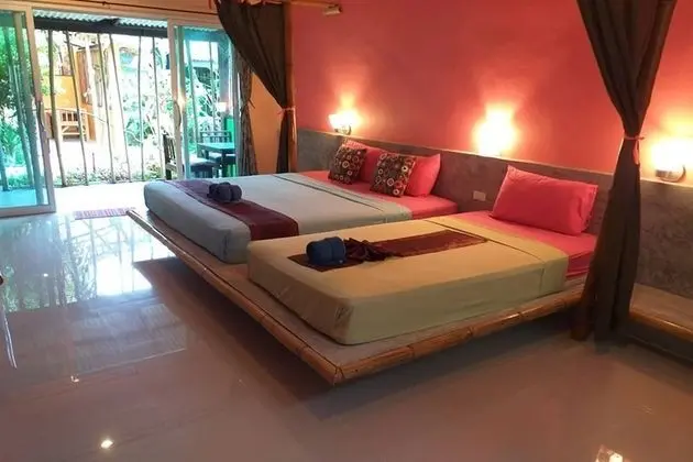Deluxe Üç Kişilik Oda
