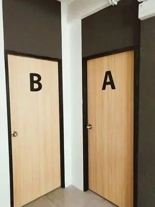 12-Bed Mixed Dormitory Room
