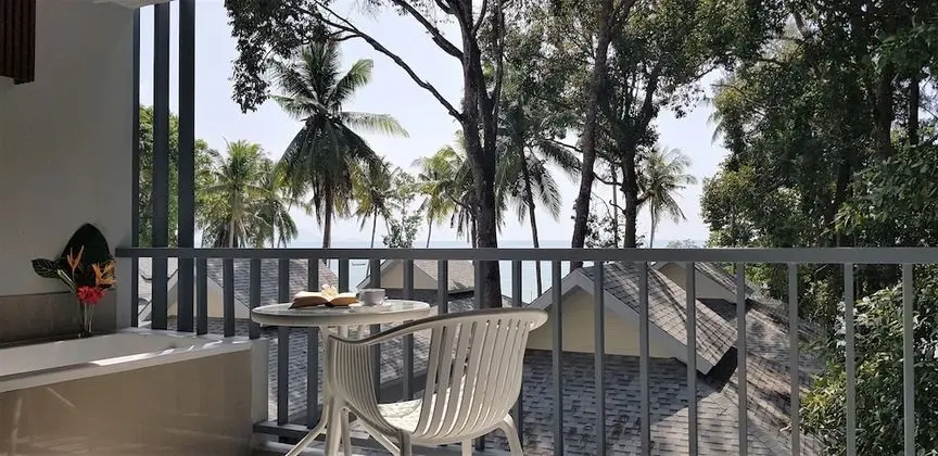 Deluxe Twin Room with Balcony