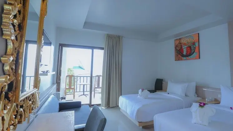 Superior Twin - Balcony Sea Breeze