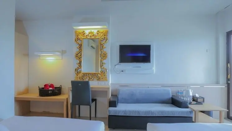 Superior Twin - Balcony Sea Breeze