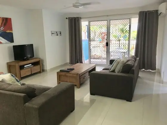 Deluxe Villa, 2 Yatak Odası, Havuz Manzaralı, Havuz Kenarı