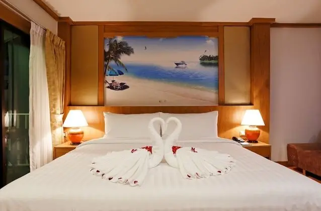 Deluxe Lagoon View