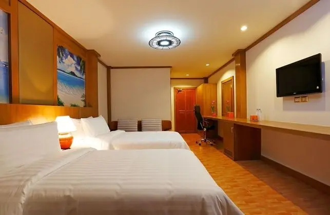 Deluxe Lagoon View