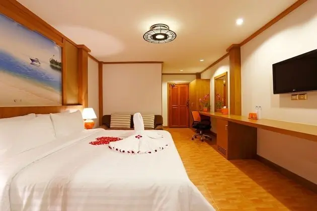 Deluxe Lagoon View