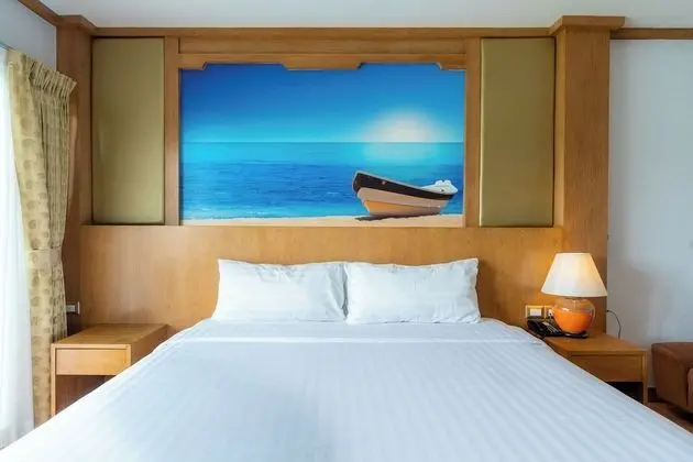 Deluxe Lagoon View