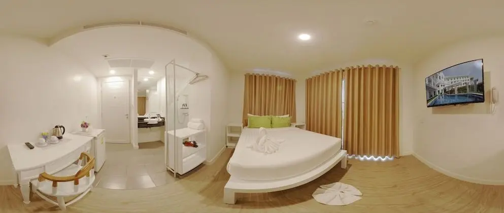 1 Bedroom Suite