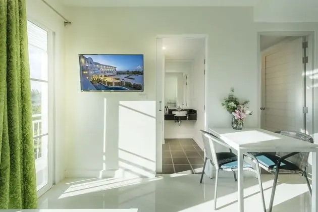 1 Bedroom Suite
