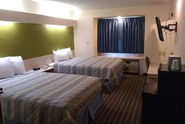 Basic Tek Büyük Yataklı Oda