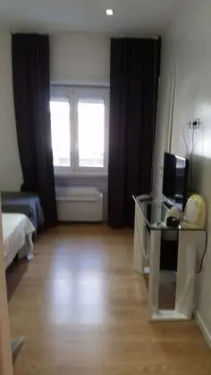 Deluxe Tek Büyük veya İki Ayrı Yataklı Oda (with hydromassage shower)